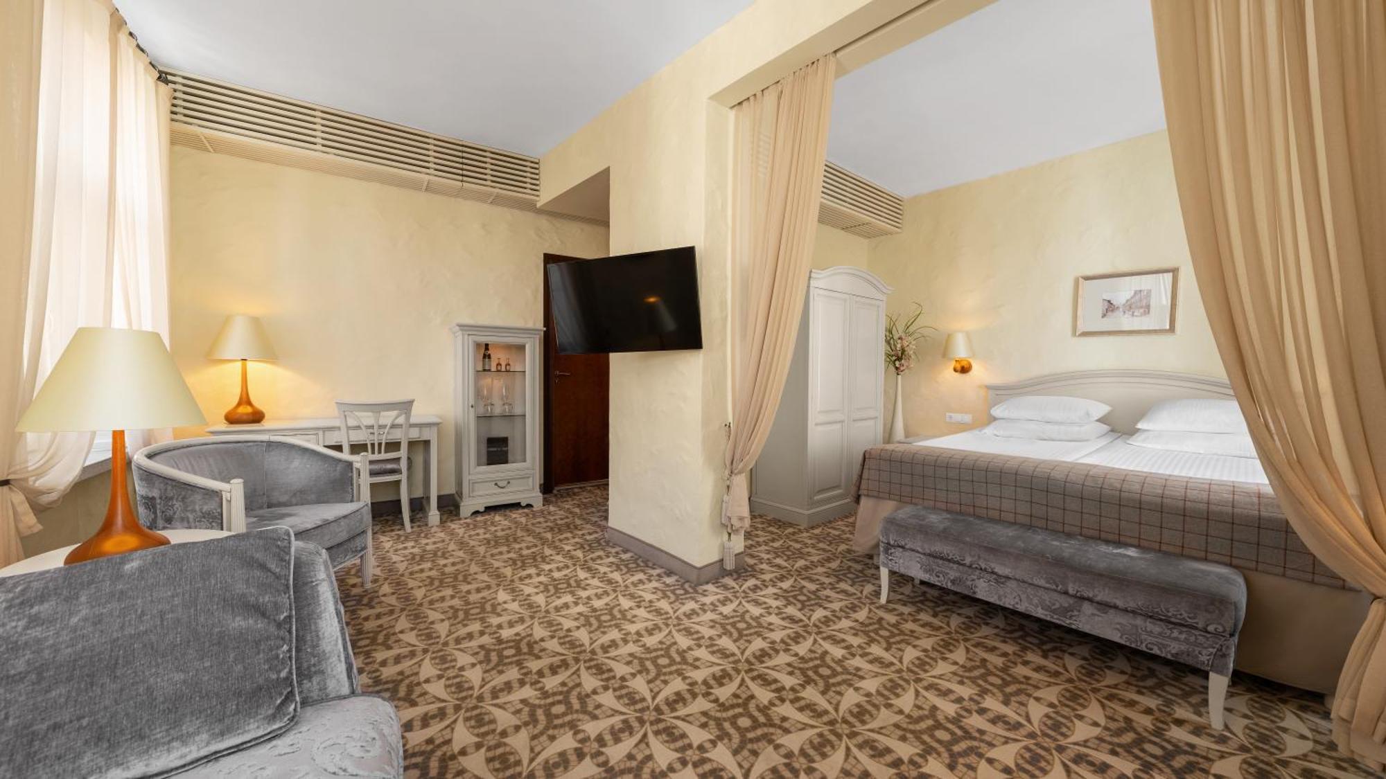 Rixwell Collection Savoy Boutique Hotel Tallinn Bagian luar foto