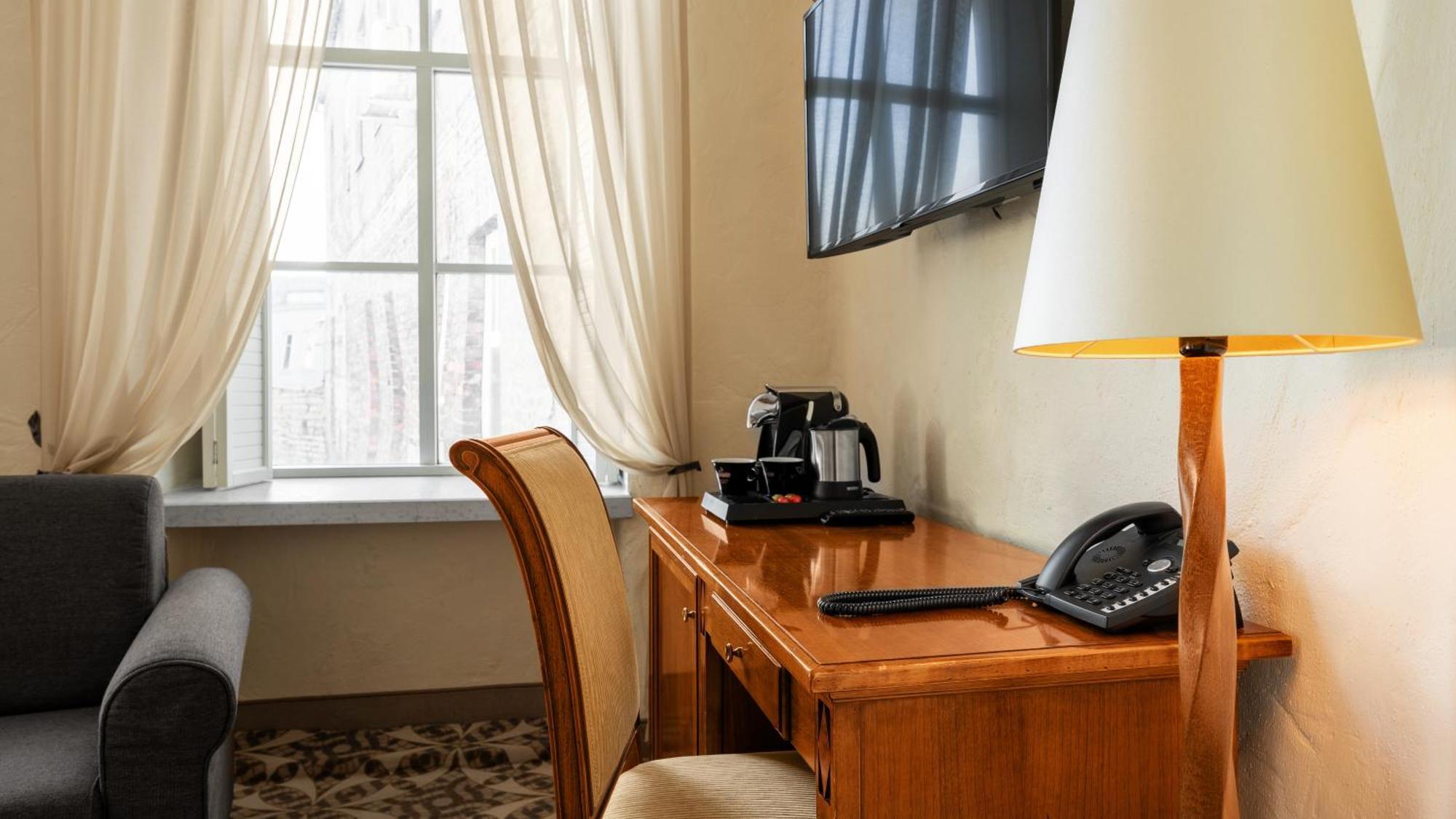 Rixwell Collection Savoy Boutique Hotel Tallinn Bagian luar foto