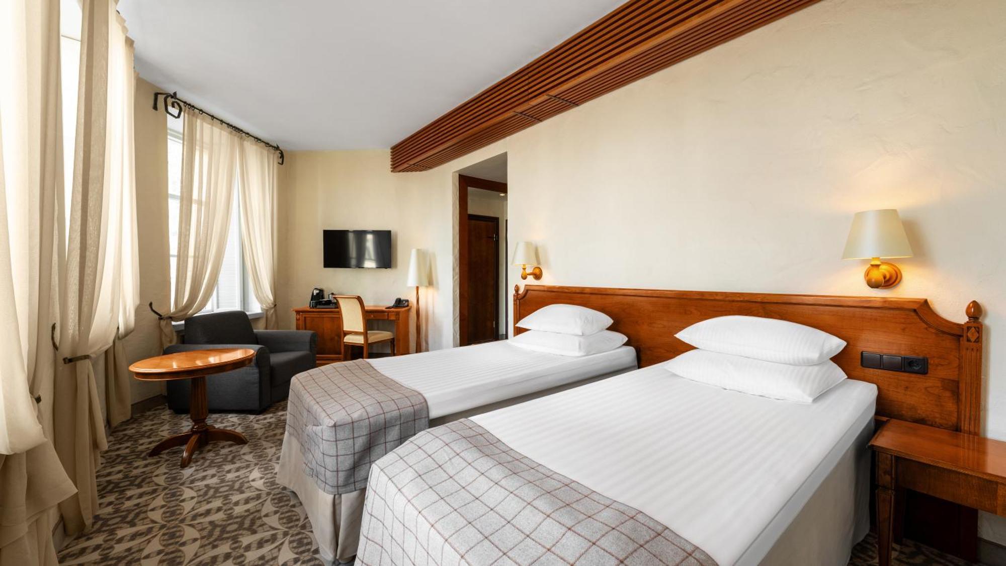 Rixwell Collection Savoy Boutique Hotel Tallinn Bagian luar foto