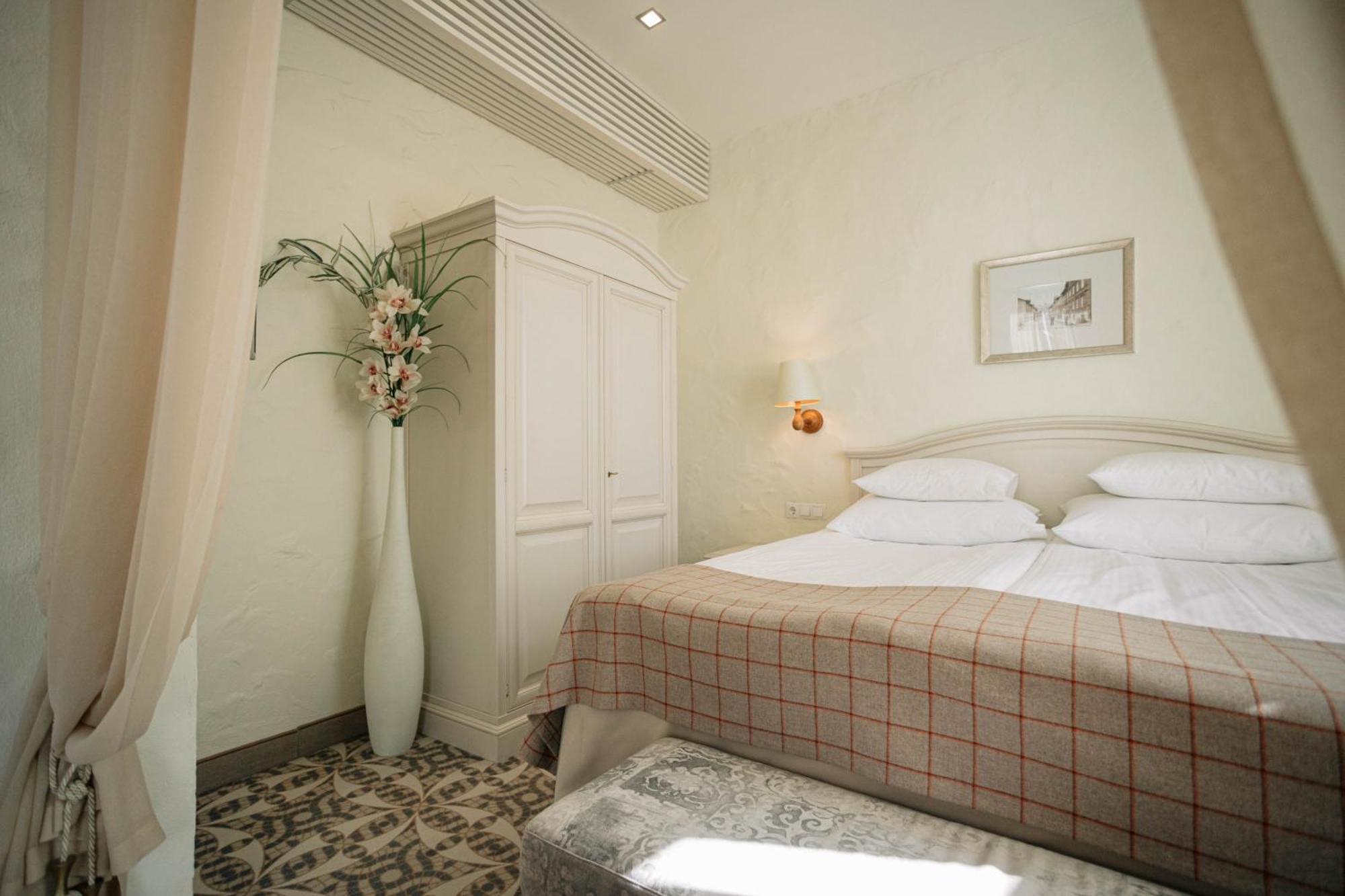 Rixwell Collection Savoy Boutique Hotel Tallinn Bagian luar foto